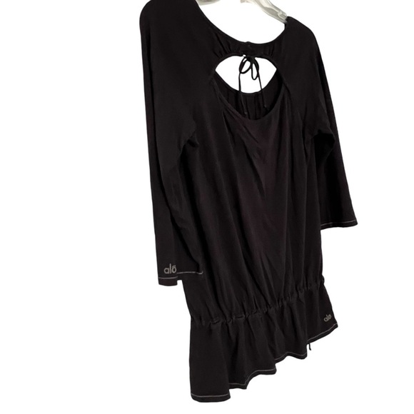 ALO Yoga Bamboo Blend Keyhole Open Back Top Tunic Drop Cinch Waist Size Medium - Picture 9 of 15